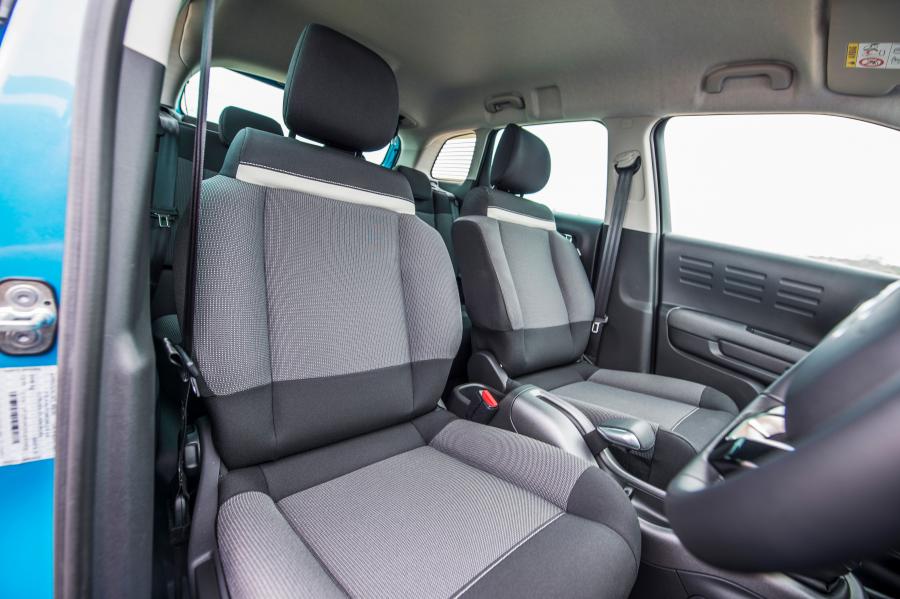 Интерьер Citroen C3 Aircross 2019 года  (AU) (фото 10 из 40)